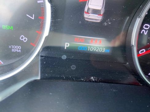 Used 2021 Toyota RAV4 XLE FWD image 5