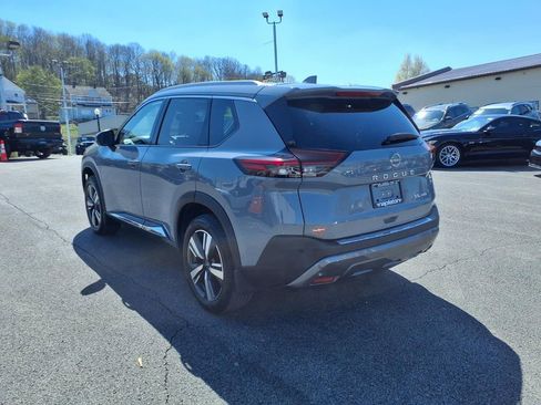 Used 2023 Nissan Rogue SL AWD/4WD image 6