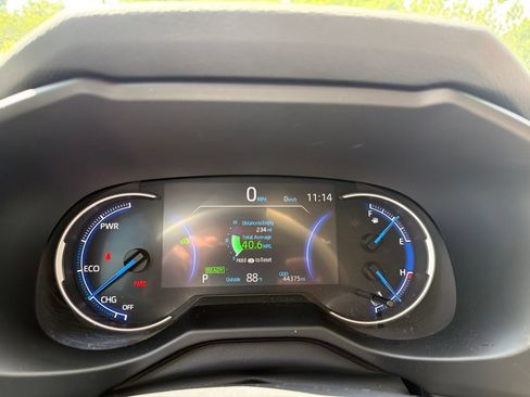 Used 2024 Toyota RAV4 LE AWD/4WD image 6