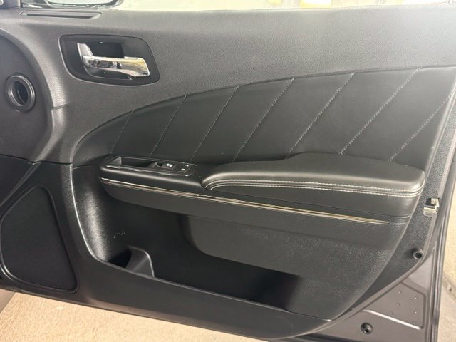 Used 2016 Dodge Charger SRT Hellcat RWD image 28