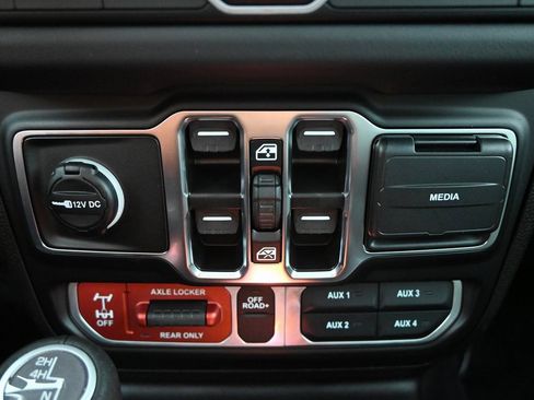 New 2026 Jeep Gladiator Mojave image 29