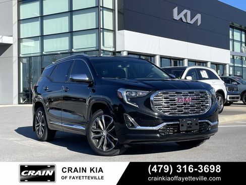 Used 2020 GMC Terrain Denali w/ Denali Premium Package image 1