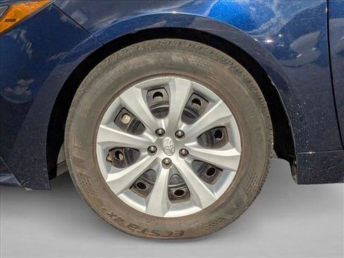 Used 2023 Toyota Corolla LE image 23