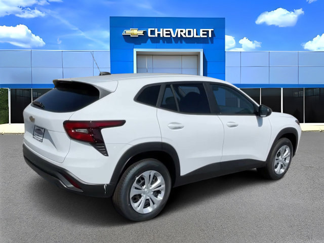 New 2026 Chevrolet Trax LS w/ Driver Confidence Package FWD image 4