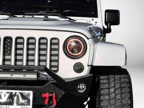 Used 2015 Jeep Wrangler Unlimited Sahara w/ Quick Order Package 24X image 45