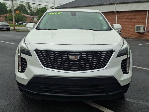 Used 2019 Cadillac XT4 Luxury w/ Cold Weather Package AWD/4WD image 2