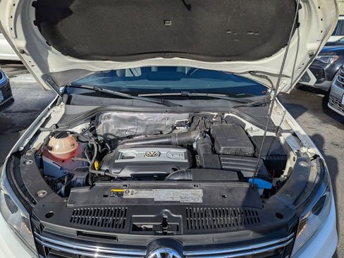Used 2017 Volkswagen Tiguan S image 36