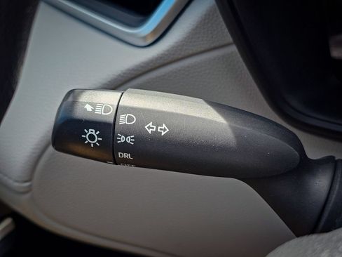 Used 2023 Toyota Corolla Cross L AWD/4WD image 16