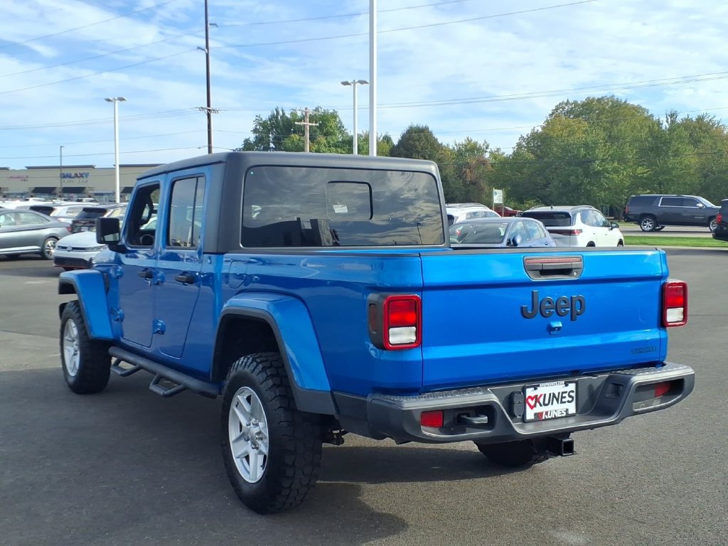 Used 2020 Jeep Gladiator Sport w/ Quick Order Package 24S AWD/4WD image 3