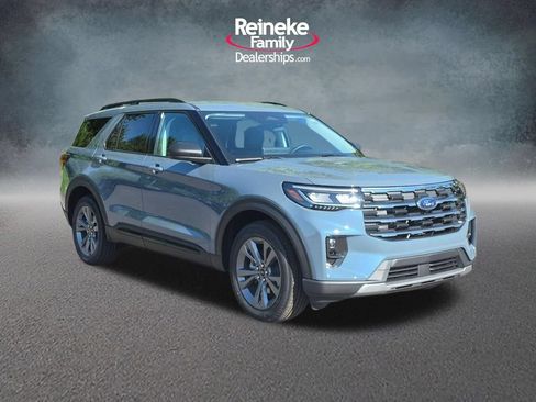 New 2026 Ford Explorer Active AWD/4WD image 3