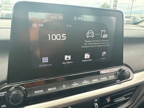 Used 2020 Kia Forte LXS FWD image 3