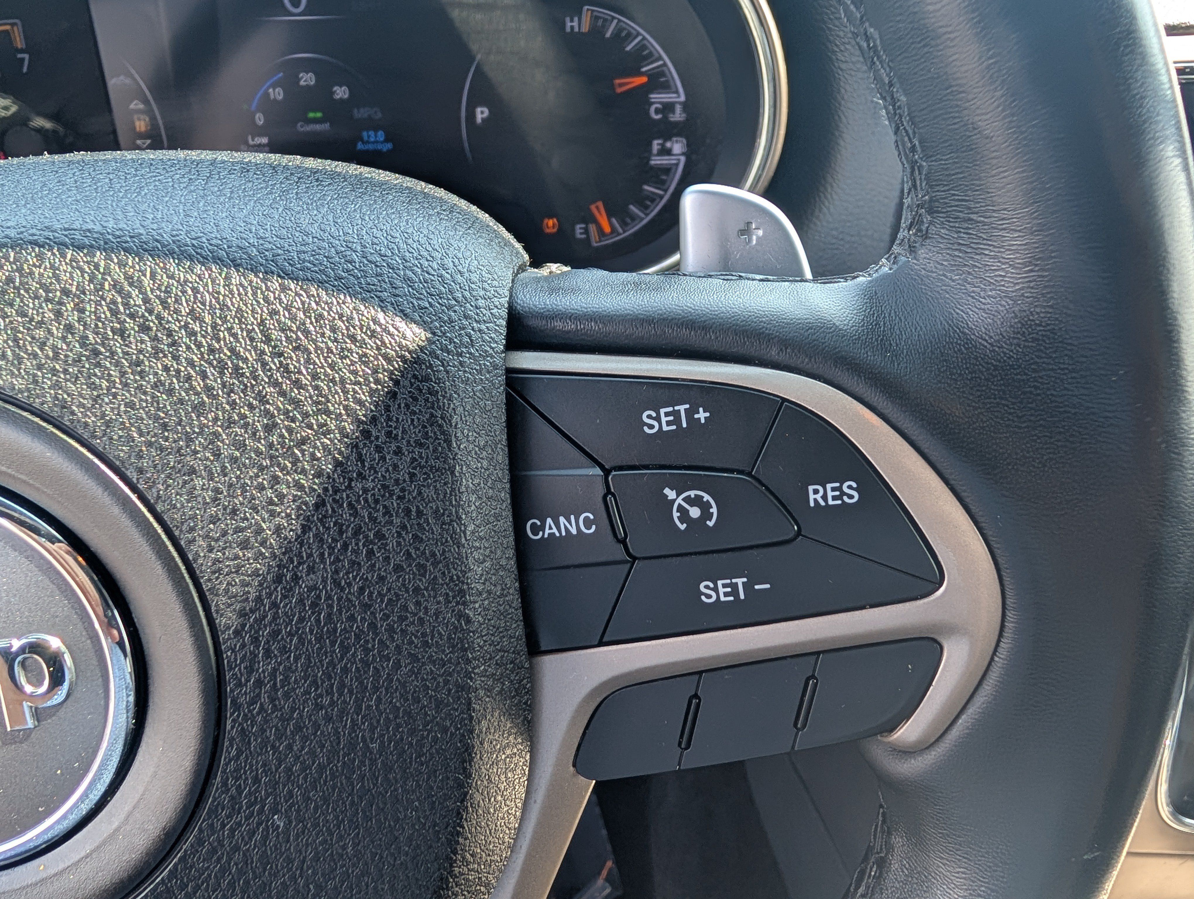 Used 2015 Jeep Grand Cherokee Limited AWD/4WD image 17