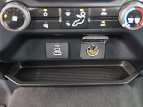 Used 2024 Ford F250 XLT image 19