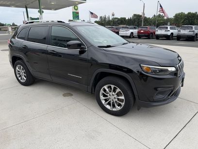 Used 2019 Jeep Cherokee Latitude Plus w/ Comfort/Convenience Group
