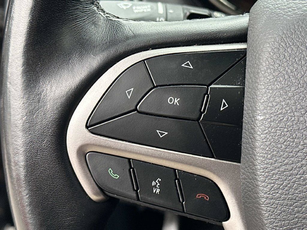 Used 2020 Jeep Grand Cherokee High Altitude AWD/4WD image 27