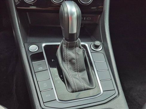 Used 2021 Volkswagen Jetta R-Line FWD image 12