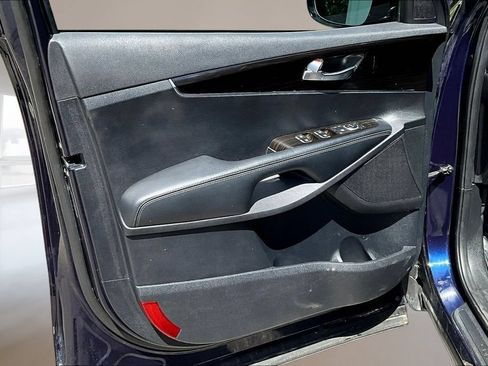 Used 2020 Kia Sorento S FWD image 18
