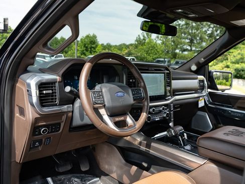 Used 2025 Ford F150 King Ranch w/ FX4 Off-Road Package AWD/4WD image 26