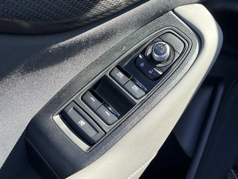 Used 2024 Subaru Outback Premium image 27