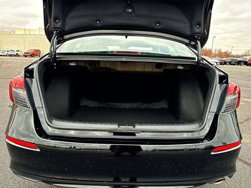 Used 2025 Honda Civic Sport image 22