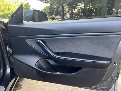 Used 2018 Tesla Model 3 Long Range image 21