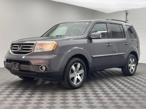 Used 2015 Honda Pilot Touring image 2