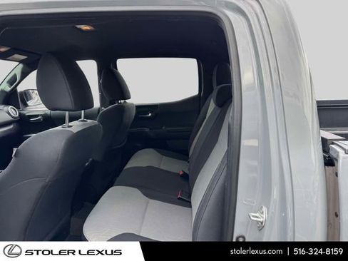 Used 2021 Toyota Tacoma TRD Sport w/ Technology Package AWD/4WD image 16