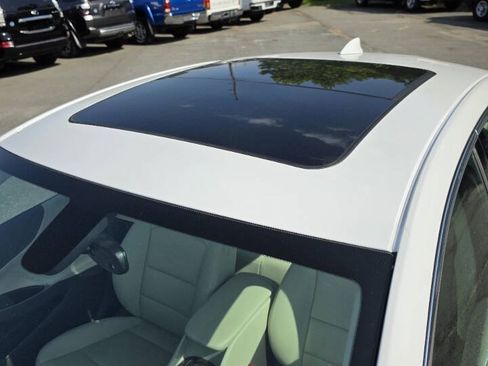 Used 2022 Chevrolet Malibu Premier FWD image 12