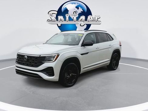 New 2026 Volkswagen Atlas Cross Sport SEL R-Line image 8