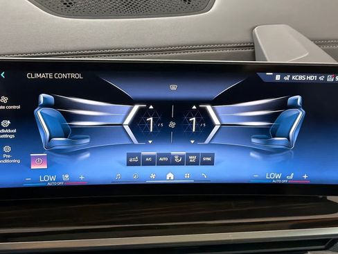 New 2027 BMW X7 xDrive40i w/ M Sport Package AWD/4WD image 21