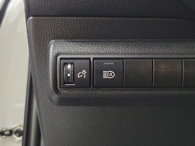 Used 2024 Toyota Corolla LE FWD image 23