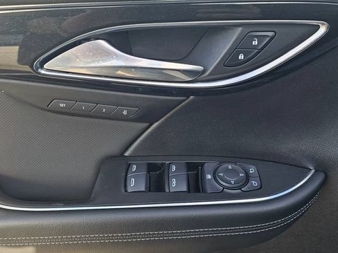 Used 2024 Buick Envision Preferred AWD/4WD image 12