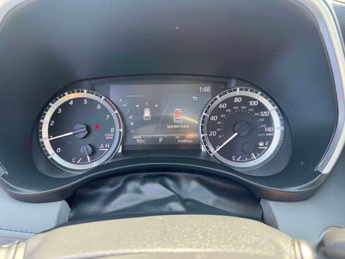 Used 2023 Toyota Highlander XLE AWD/4WD image 26
