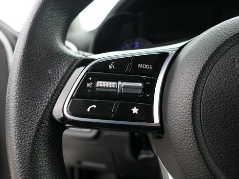 Used 2023 Kia Forte LXS image 14