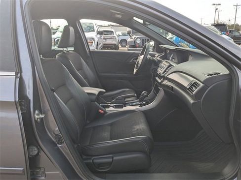 Used 2016 Honda Accord Sport image 24