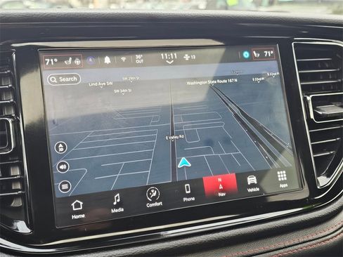 Used 2024 Dodge Durango GT image 23