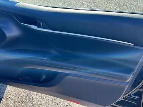 Used 2023 Toyota Camry SE image 10