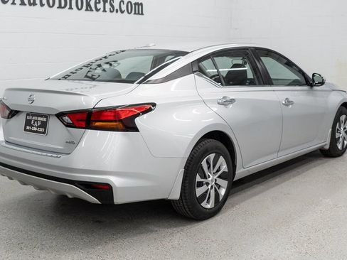 Used 2019 Nissan Altima 2.5 S AWD/4WD image 29