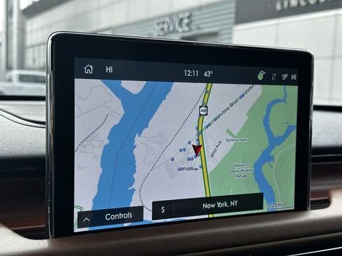 Certified 2023 Lincoln Aviator Reserve w/ Equipment Group 201A image 21