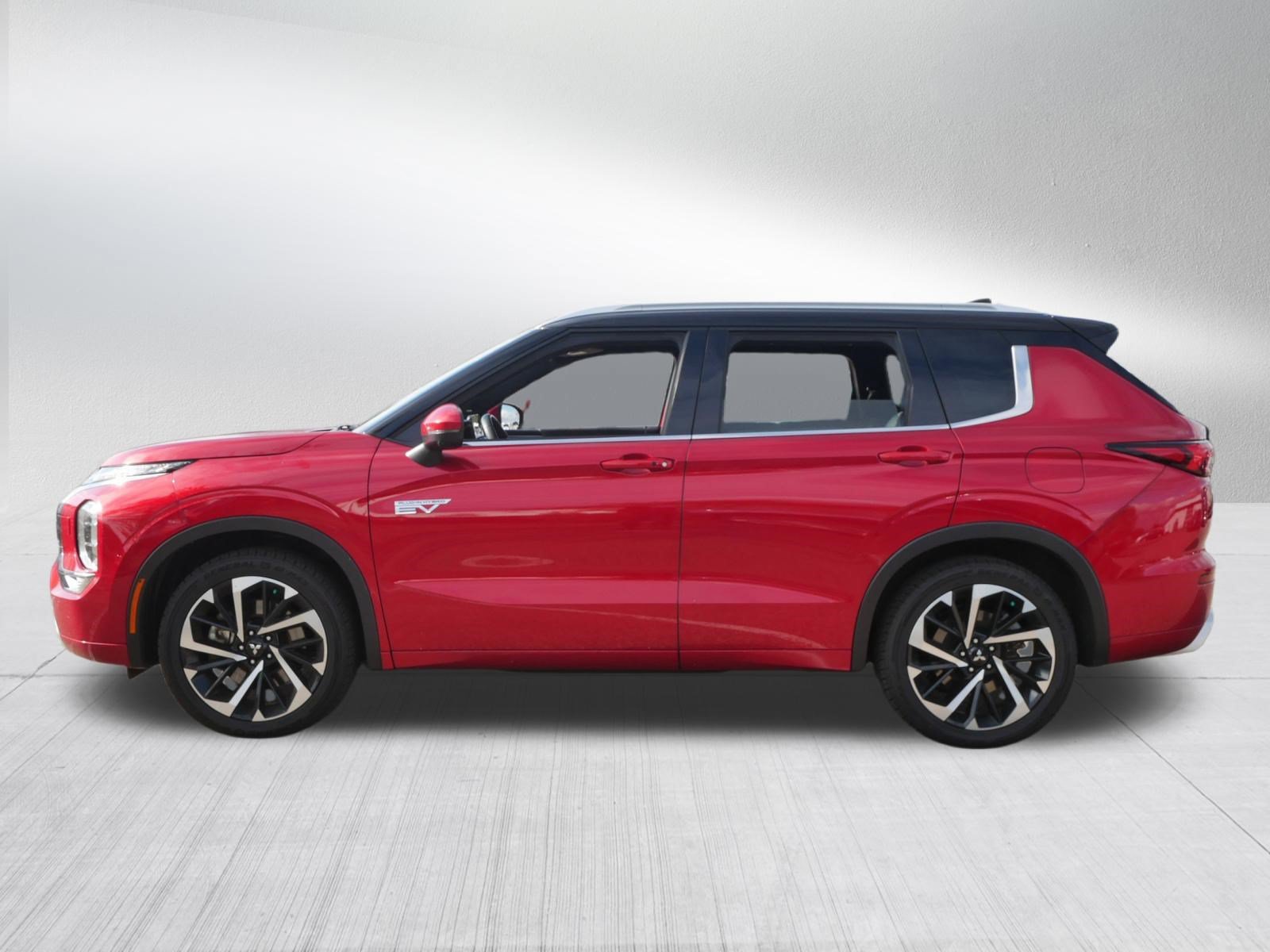 Used 2023 Mitsubishi Outlander SEL AWD/4WD image 4