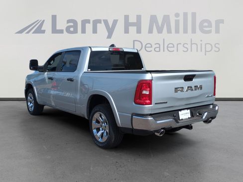 New 2026 RAM 1500 Big Horn AWD/4WD image 3