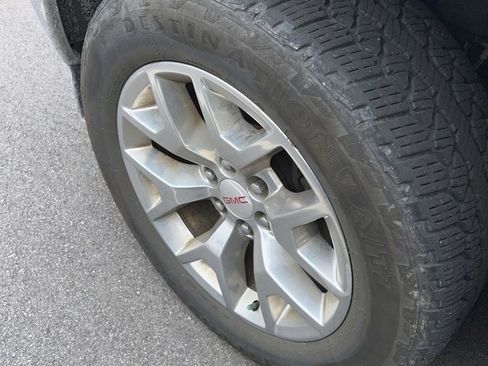 Used 2015 GMC Sierra 1500 SLT w/ SLT Crew Cab Value Package image 4