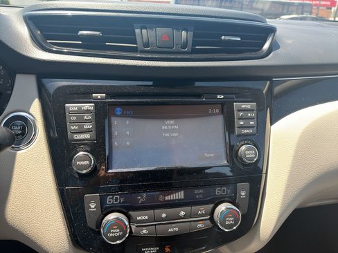 Used 2018 Nissan Rogue Sport SL w/ SL Premium Package AWD/4WD image 19