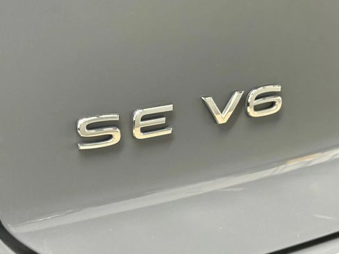 Used 2020 Volkswagen Atlas Cross Sport SE w/ Panoramic Sunroof Package image 13