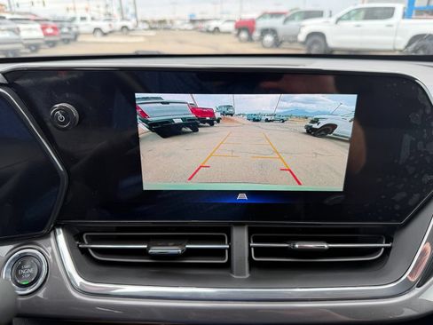 Certified 2025 Chevrolet Trax ACTIV w/ Driver Confidence Package FWD image 23
