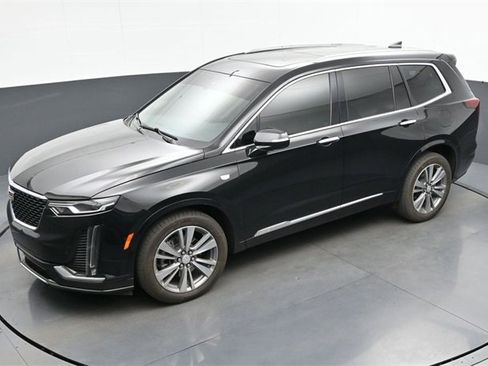 Used 2023 Cadillac XT6 Premium Luxury image 24