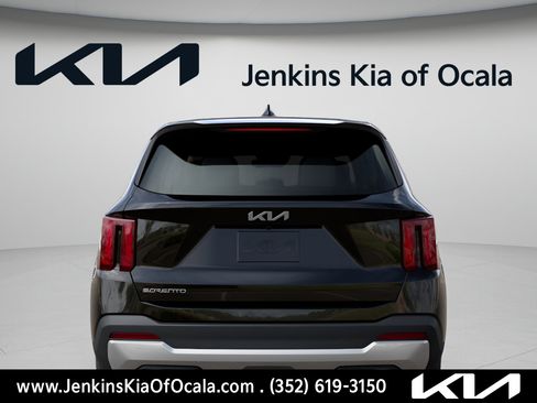 New 2026 Kia Sorento LX FWD image 4