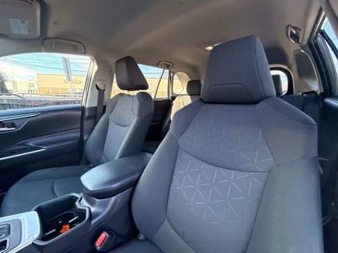 Used 2024 Toyota RAV4 XLE image 22
