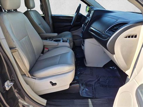 Used 2012 Chrysler Town & Country Touring-L w/ Entertainment Group #2 FWD image 22