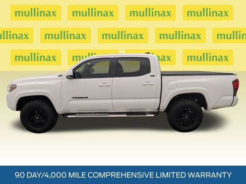 Used 2020 Toyota Tacoma SR5 image 9